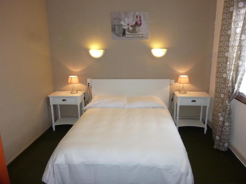 Hotel Les Glycines Prades  Ruang foto