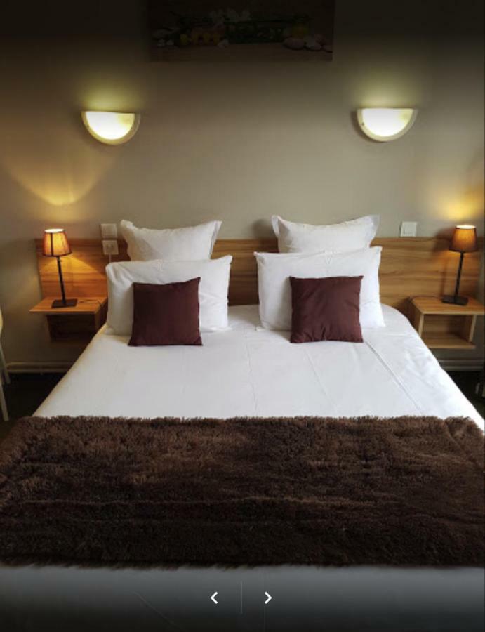 Hotel Les Glycines Prades  Bagian luar foto